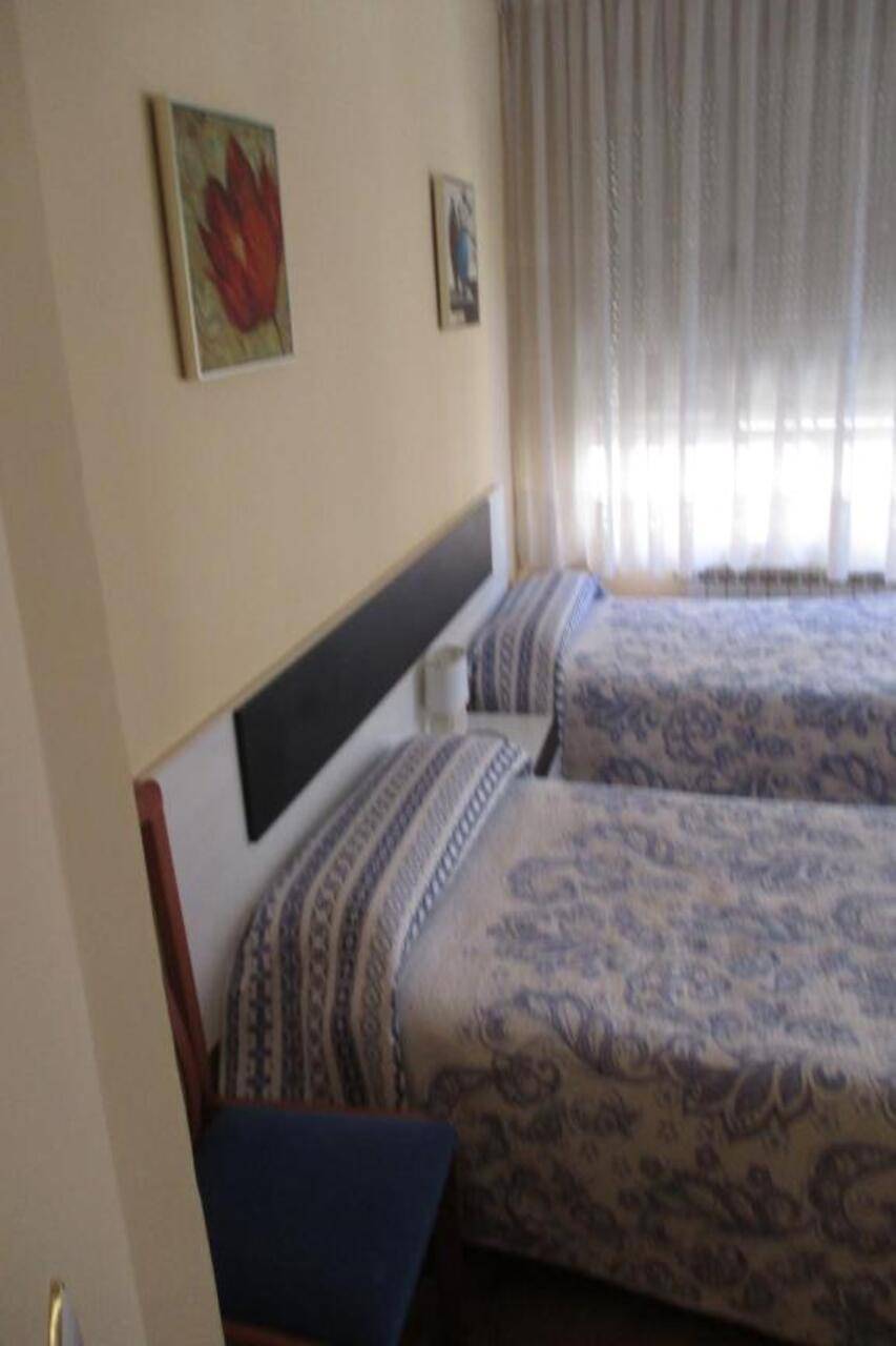 Hostal Becares Palencia Exterior foto
